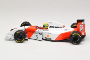 McLaren MP4/8 Ford #8 A. Senna Winner European GP 1993 Minichamps 1:18 540931818 Metal — billede 4 af 7