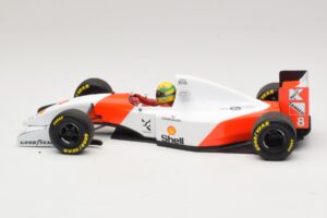 McLaren MP4/8 Ford #8 A. Senna Winner Japanese GP 1993 Minichamps 1:18 540931878 Metal — billede 4 af 7
