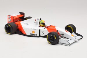 McLaren MP4/8 Ford #8 A. Senna Winner Japanese GP 1993 Minichamps 1:18 540931878 Metal — billede 7 af 7