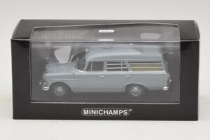 Mercedes 190 W110 Ambulance DRK Minichamps 1:43 400037270 Metal — billede 4 af 4