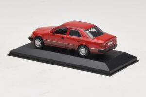 Mercedes 300D W124 Turbo Rød Minichamps 1:43 3210 Metal — billede 3 af 4