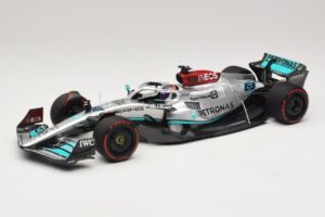 Mercedes AMG Petronas W13 E Performance #63 G. Russell Spanish GP 2022 Minichamps 1:18 110220063 Metal