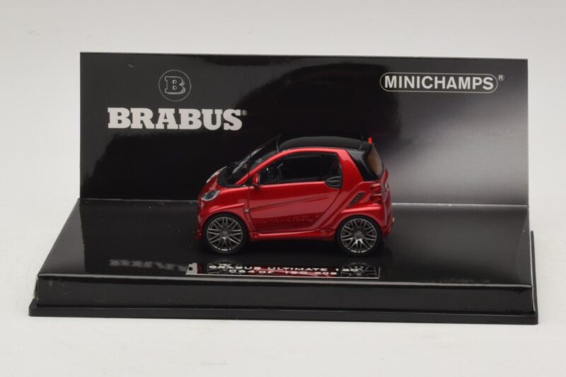 Mercedes Brabus Ultimate 120 Rød Minichamps 1:43 Mercedes Brabus Ultimate 120 Rød Minichamps 1:43 437032701 Metal