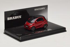 Mercedes Brabus Ultimate 120 Rød Minichamps 1:43 437032701 Metal — billede 2 af 5