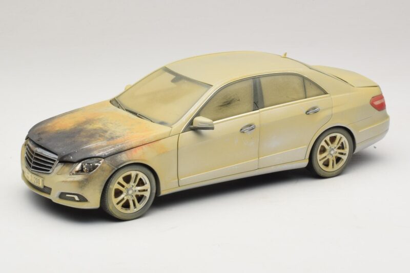 Mercedes E-Class W212 Brændt Dubai Kunstbil Minichamps 1:18 MB008 Metal