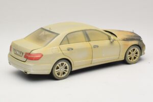 Mercedes E-Class W212 Brændt Dubai Kunstbil Minichamps 1:18 MB008 Metal — billede 2 af 6