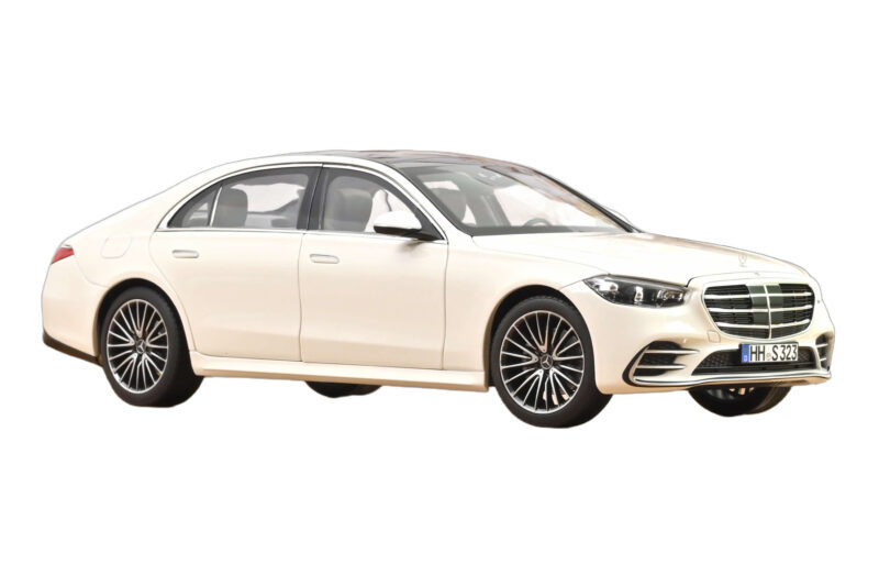 Mercedes S-Class W223 AMG Line Hvid Norev 1:18 Mercedes S-Class W223 AMG Line Hvid Norev 1:18 183807 Metal