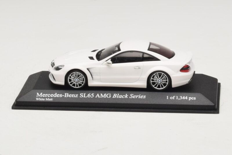 Mercedes SL65 AMG R230 Black Series Mat Hvid Minichamps 1:43 400038222 Metal
