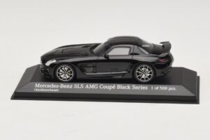 Mercedes SLS AMG C197 Black Series Sort Metallic Minichamps 1:43 437033020 Metal