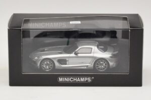 Mercedes SLS AMG C197 Black Series Grå Metallic Minichamps 1:43 437033024 Metal — billede 4 af 4