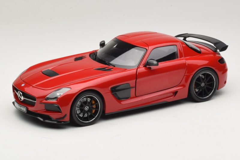Mercedes SLS AMG C197 Black Series Rød Minichamps 1:18 110033022 Metal