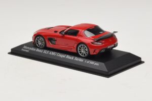Mercedes SLS AMG C197 Black Series Rød Minichamps 1:43 437033021 Metal — billede 3 af 4