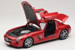 Mercedes SLS AMG C197 Rød Metallic Minichamps 1:18 100039020 Metal — billede 2 af 8