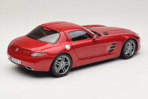 Mercedes SLS AMG C197 Rød Metallic Minichamps 1:18 100039020 Metal — billede 3 af 8