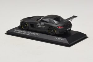 Mercedes SLS AMG GT3 45 Years of Driving Performance Sort Minichamps 1:43 410133200 Metal — billede 3 af 4