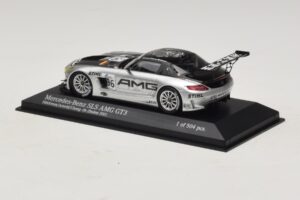 Mercedes SLS AMG GT3 #96 M. Hakkinen / R. Arnold 6 Hours of Zhuhai 2011 Minichamps 1:43 410113296 Metal — billede 3 af 4