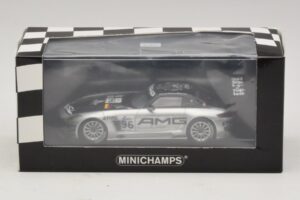 Mercedes SLS AMG GT3 #96 M. Hakkinen / R. Arnold 6 Hours of Zhuhai 2011 Minichamps 1:43 410113296 Metal — billede 4 af 4