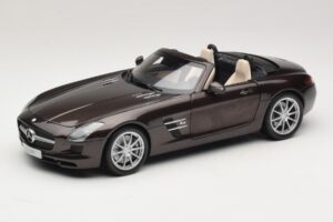 Mercedes SLS AMG Sepang Brown Minichamps 1:18 B66960080 Metal