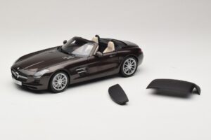 Mercedes SLS AMG Sepang Brown Minichamps 1:18 B66960080 Metal — billede 3 af 9
