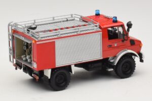 Mercedes Unimog 1300 L TLF 8/18 FF Oberammergau Minichamps 1:43 439033071 Metal — billede 2 af 6