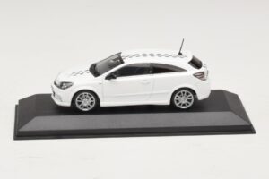 Opel Astra H OPC Nurburgring Edition Hvid Minichamps 1:43 ASTRA005 Metal