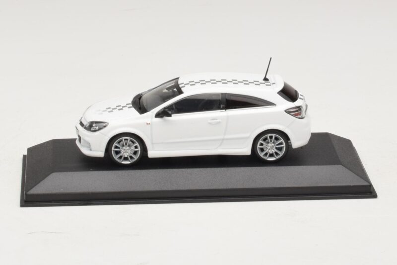 Opel Astra H OPC Nurburgring Edition Hvid Minichamps 1:43 ASTRA005 Metal