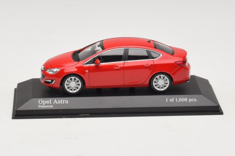 Opel Astra J Rød Minichamps 1:43 410042001 Metal