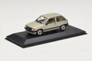 Opel Corsa A Lysegrøn Metallic Minichamps 1:43 CORSA001 Metal — billede 2 af 4