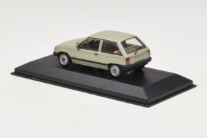 Opel Corsa A Lysegrøn Metallic Minichamps 1:43 CORSA001 Metal — billede 3 af 4