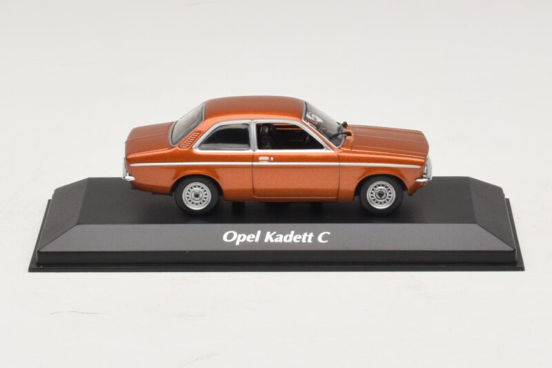 Opel Kadett C Bronze Metallic Maxichamps 1:43 940045600 Metal