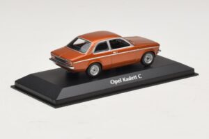 Opel Kadett C Bronze Metallic Maxichamps 1:43 940045600 Metal — billede 2 af 4