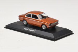 Opel Kadett C Bronze Metallic Maxichamps 1:43 940045600 Metal — billede 3 af 4