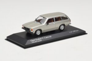 Opel Kadett C Caravan Silver Metallic Minichamps 1:43 400048111 Metal — billede 2 af 4
