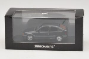 Opel Kadett E Black Metallic Minichamps 1:43 400045901 Metal — billede 4 af 4