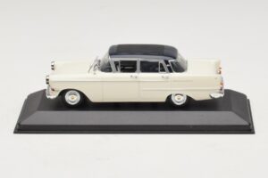 Opel Kapitan A Hvid Minichamps 1:43 400048000 Metal