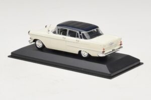 Opel Kapitan A Hvid Minichamps 1:43 400048000 Metal — billede 3 af 4