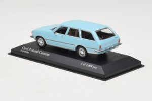 Opel Rekord D Caravan Lyseblå Minichamps 1:43 400044014 Metal — billede 3 af 4