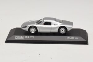 Porsche 904 GTS Sølv Minichamps 1:43 400065721 Metal