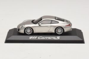Porsche 911 991 Carrera S Sølv Metallic Minichamps 1:43 WAP0200130C Metal