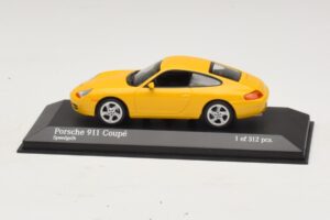 Porsche 911 991 Carrera Gul Minichamps 1:43 410060221 Metal