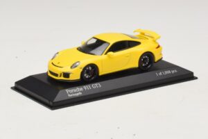 Porsche 911 991 GT3 Gul Minichamps 1:43 410062021 Metal — billede 2 af 4