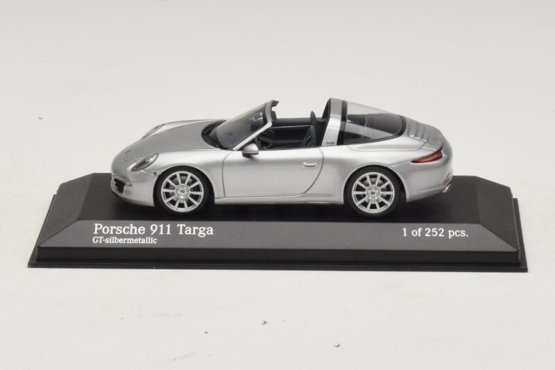 Porsche 911 991 Targa Sølv Minichamps 1:43 Porsche 911 991 Targa Sølv Minichamps 1:43 410062442 Metal