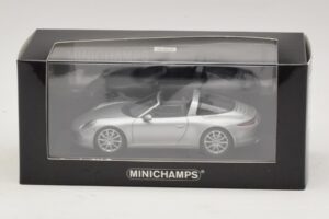 Porsche 911 991 Targa Sølv Minichamps 1:43 410062442 Metal — billede 4 af 4