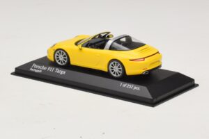 Porsche 911 991 Targa Gul Minichamps 1:43 410062441 Metal — billede 3 af 4