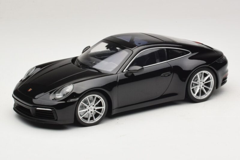 Porsche 911 992 Carrera 4S Sort Minichamps 1:18 Porsche 911 992 Carrera 4S Sort Minichamps 1:18 WAP0211120R992 Metal