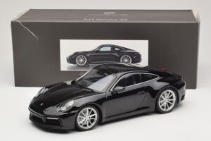 Porsche 911 992 Carrera 4S Sort Minichamps 1:18 WAP0211120R992 Metal — billede 6 af 6