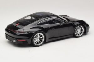 Porsche 911 992 Carrera 4S Sort Minichamps 1:18 WAP0211120R992 Metal — billede 2 af 6