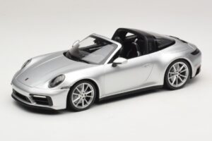 Porsche 911 992 Targa 4 GTS Sølv Minichamps 1:18 WAP0211460RTRG Metal