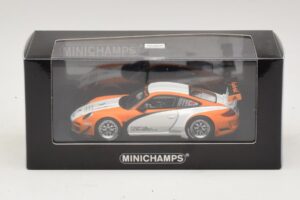 Porsche 911 997 GT3 R Hybrid Presentation 2010 Minichamps 1:43 410108900 Metal — billede 4 af 4