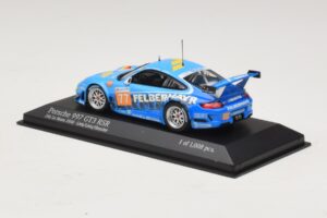 Porsche 911 997 GT3 RSR GT2 #77 M. Lieb / R. Lietz / W. Henzler 24 Hours of Le Mans 2010 Minichamps 1:43 410106977 Metal — billede 3 af 4